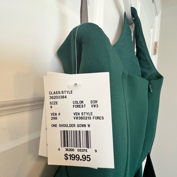 Vera want one shoulder bridesmaid’s gown - forest - Picture 5 of 6